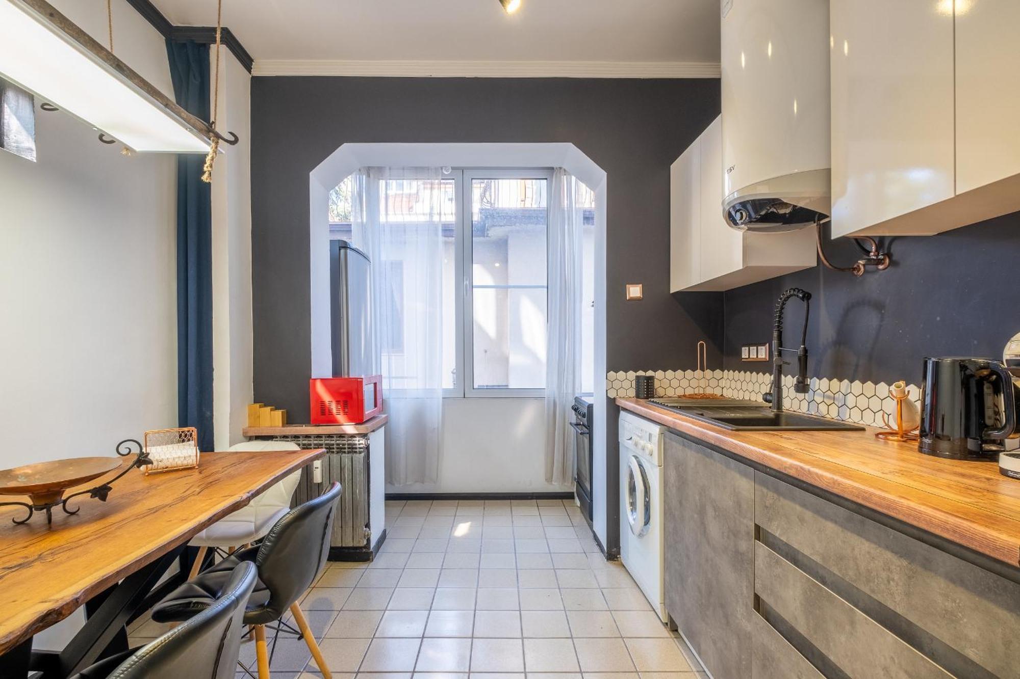 Modern , Spacious 2Br Apartment In Top Center 소피아 외부 사진