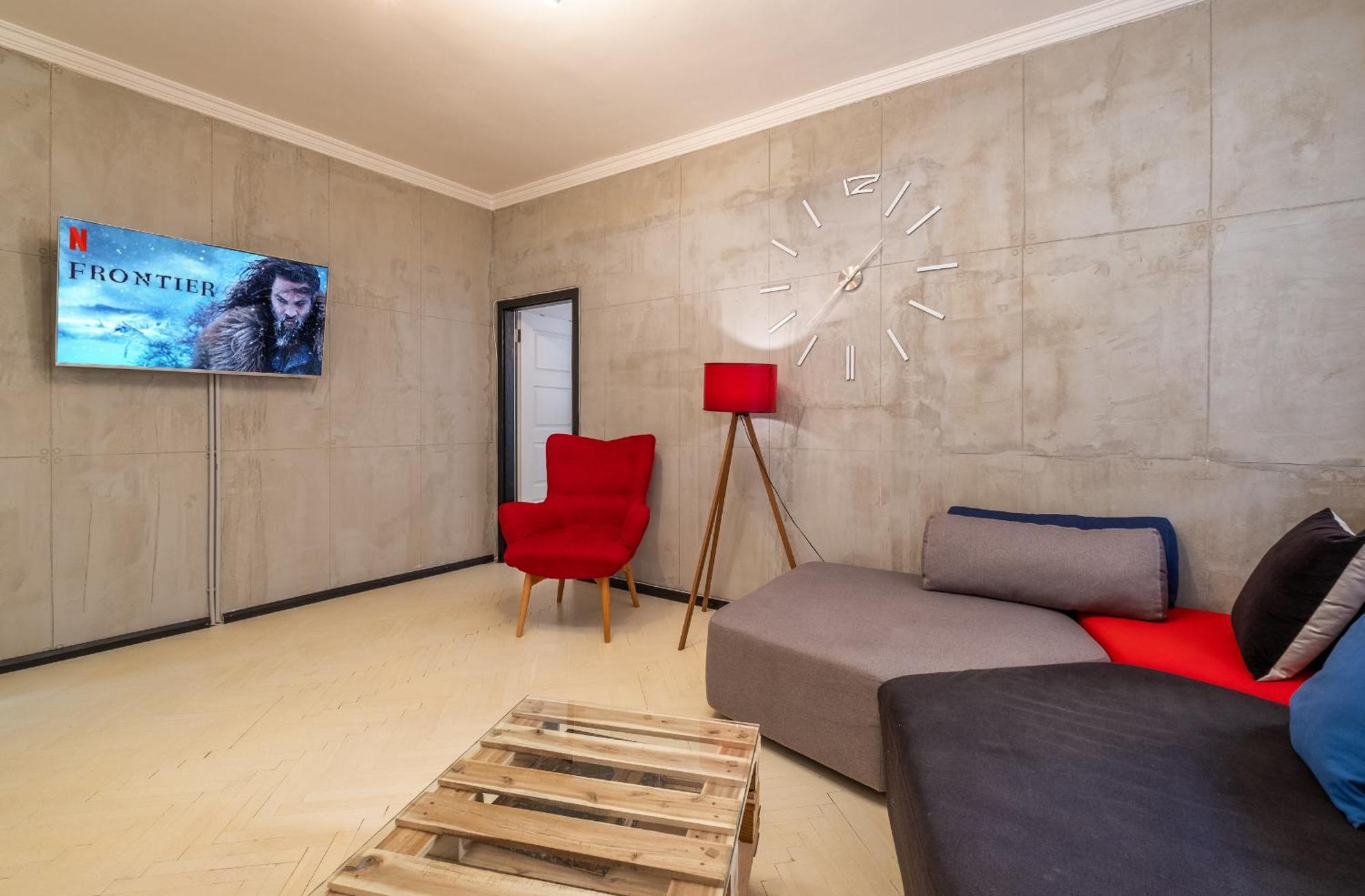 Modern , Spacious 2Br Apartment In Top Center 소피아 외부 사진