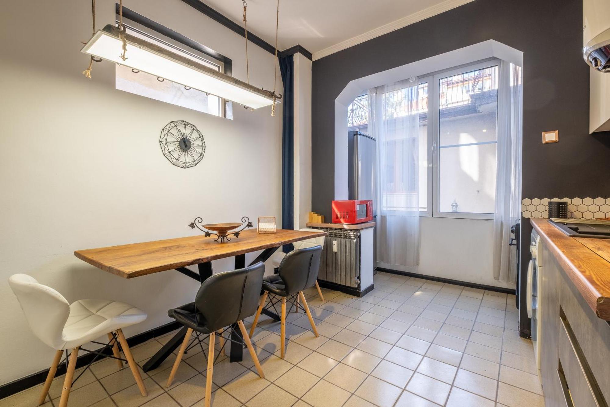 Modern , Spacious 2Br Apartment In Top Center 소피아 외부 사진