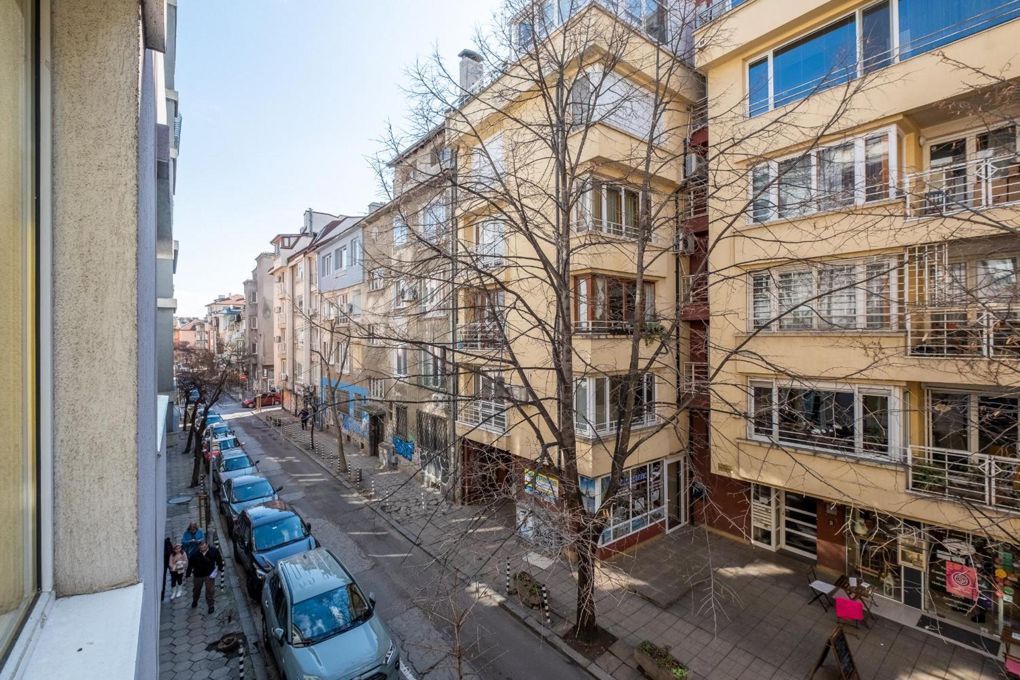 Modern , Spacious 2Br Apartment In Top Center 소피아 외부 사진